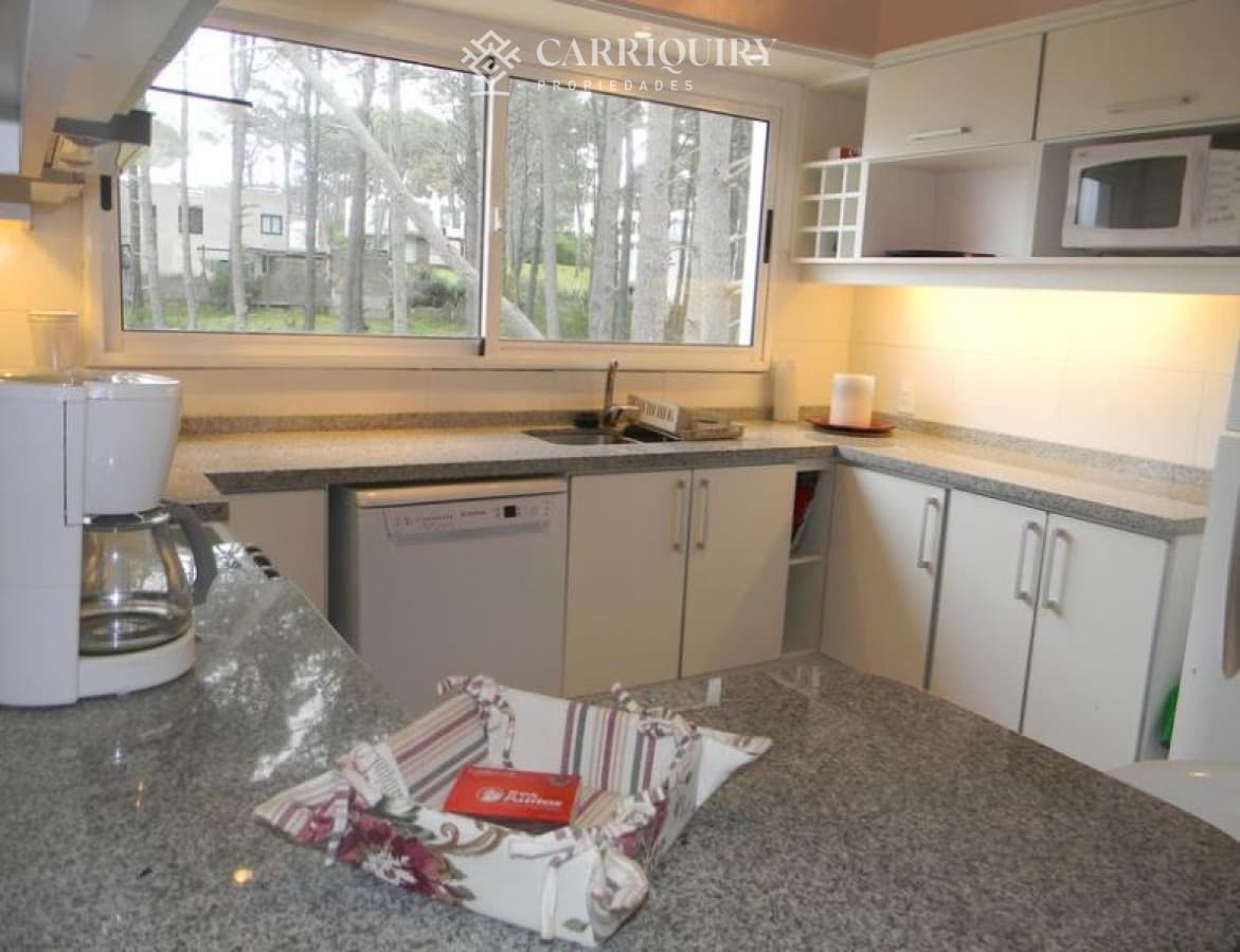 Casa en venta  Montoya 6 dormitorios  -