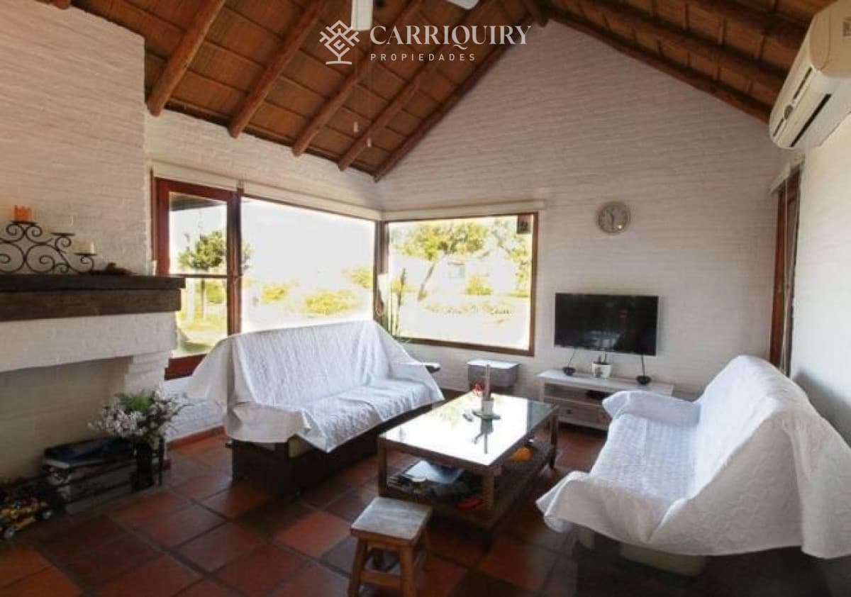 Casa en venta de 3 dormitorios, Montoya