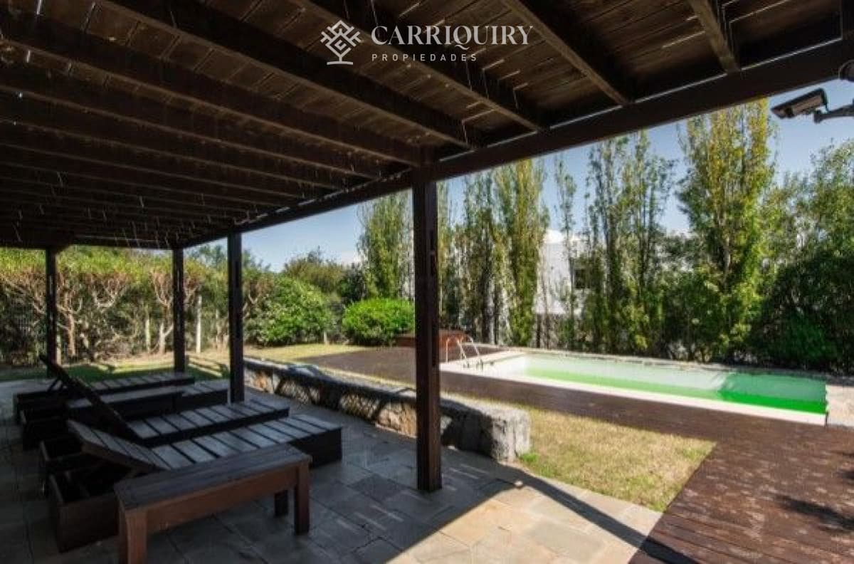 Casa en venta 5 dormitorios  -