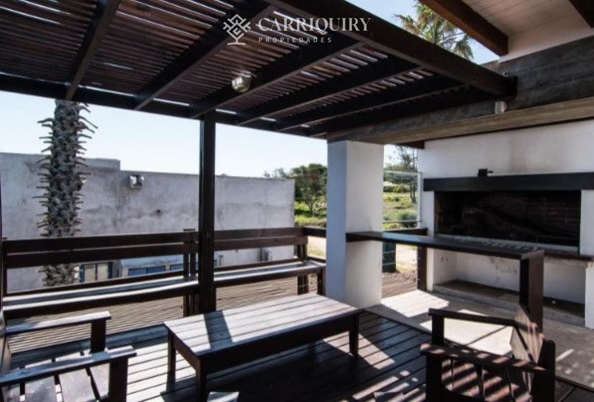 Casa en venta 5 dormitorios  -