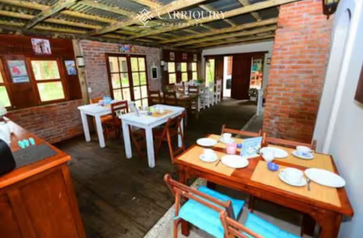Venta y Alquiler de excelente chacra-hotel en MANANTIALES  -