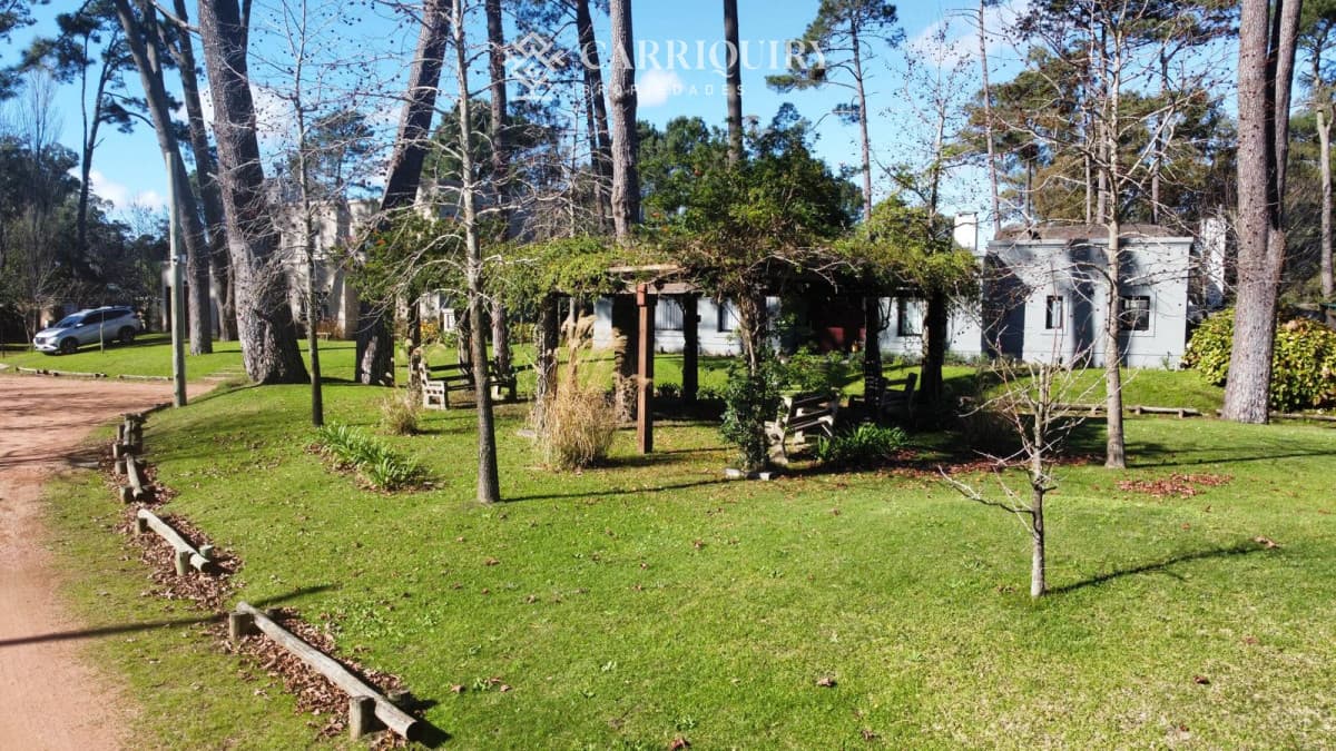 TERRENOS EN VENTA EN BARRIO PRIVADO PLAYA MANSA A 200 MTS DEL MAR GRAN OPORTUNIDAD PARA INVERSORES  -