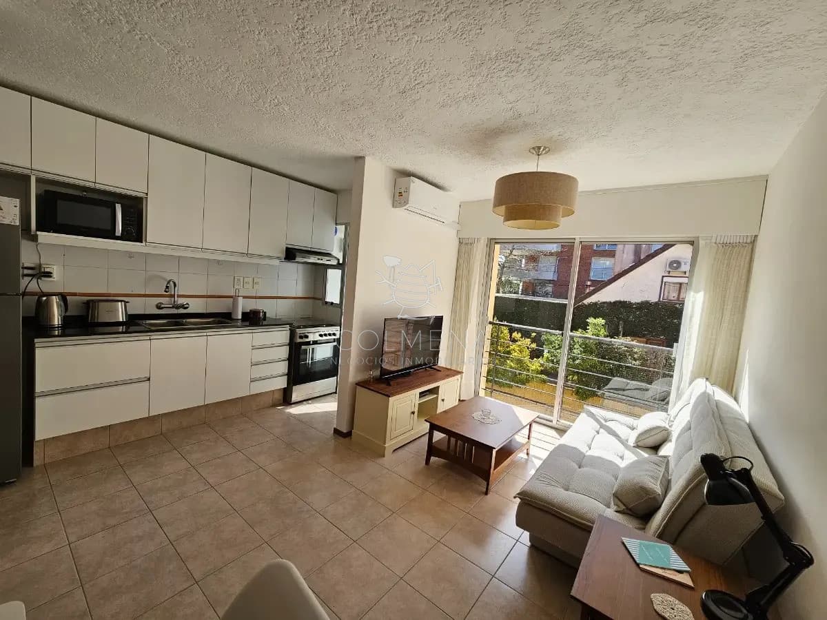 APARTAMENTO EN VENTA 1 DORMITORIO EXCELENTE UBICACION AIDY GRILL
