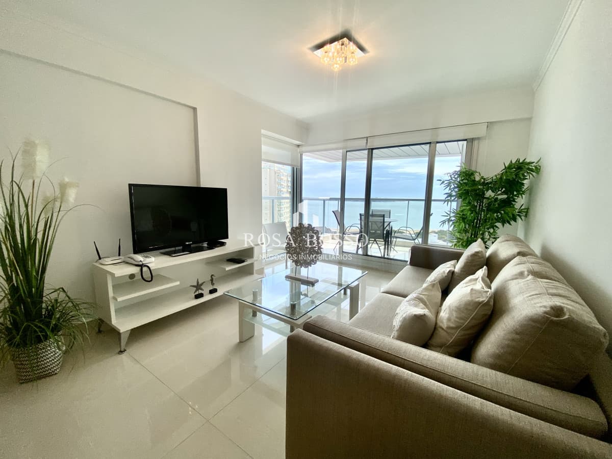 Apartamento en venta Playa Mansa 2 dormitorios MIAMI BOOULEVARD