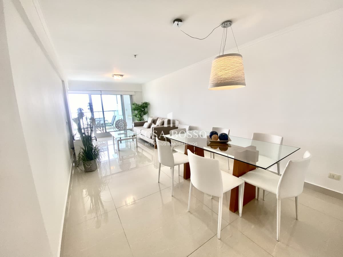 Apartamento en venta Playa Mansa 2 dormitorios MIAMI BOOULEVARD