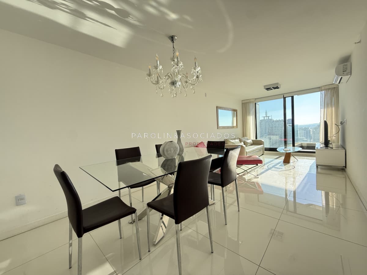 OPORTUNIDAD APARTAMENTO 2 DORMITORIOS EN TORRE DE CATEGORIA CON EXELENT VISTA Y TODOS LOS SERVICIOS