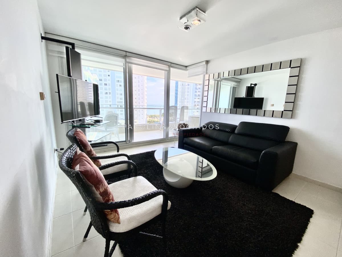 Apartamento en venta Seasson Tower Punta del Este Oportunidad