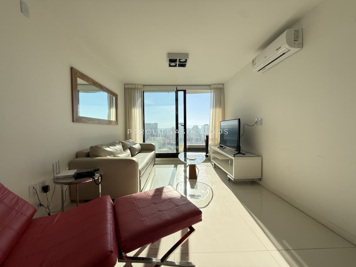 OPORTUNIDAD APARTAMENTO 2 DORMITORIOS EN TORRE DE CATEGORIA CON EXELENT VISTA Y TODOS LOS SERVICIOS
