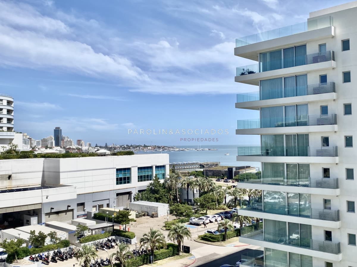 Apartamento en venta Seasson Tower Punta del Este Oportunidad