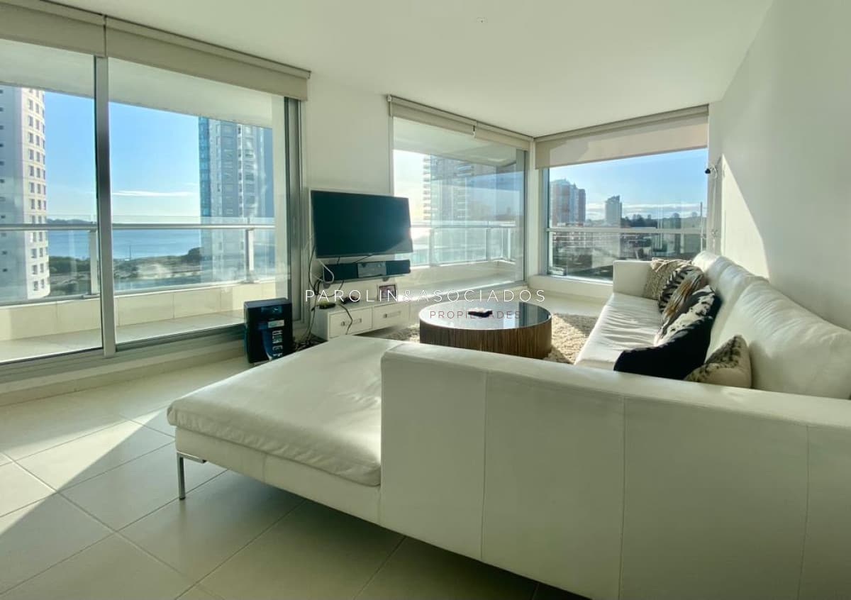 Apartamento 3 dormitorios en Seasons Tower, Punta del Este