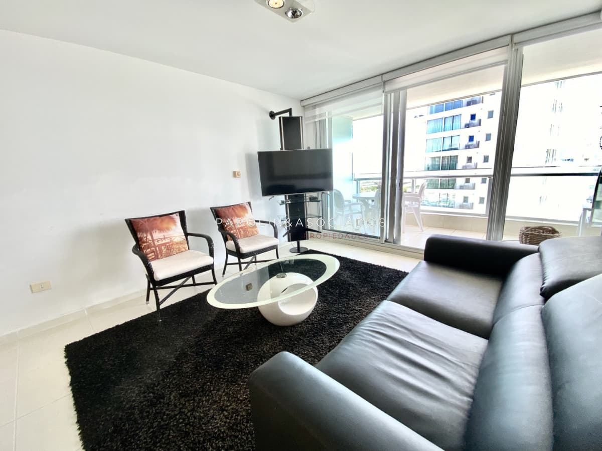 Apartamento en venta Seasson Tower Punta del Este Oportunidad