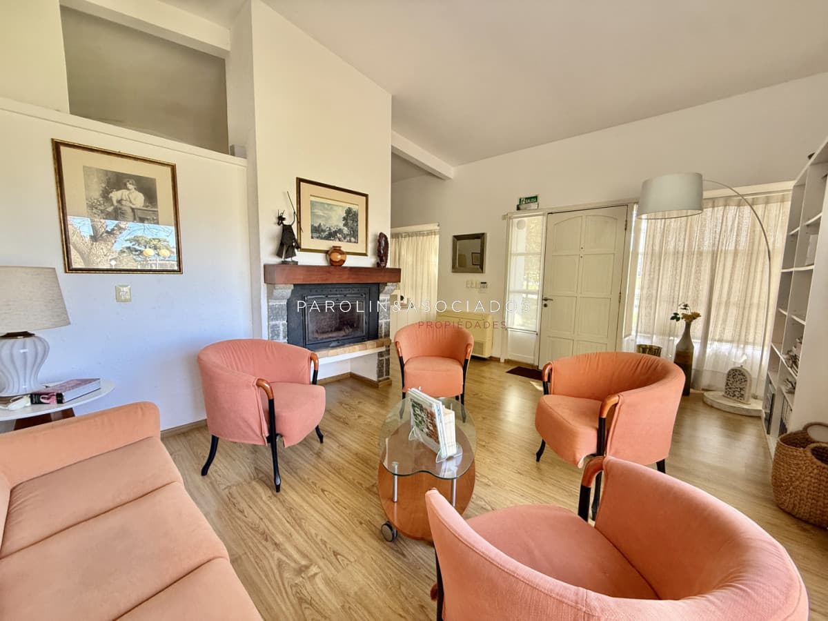 Casa en ubicación inigualable en Parada 6 - Potencial comercial único. IDEAL CLINICA ODONTOLOGICA