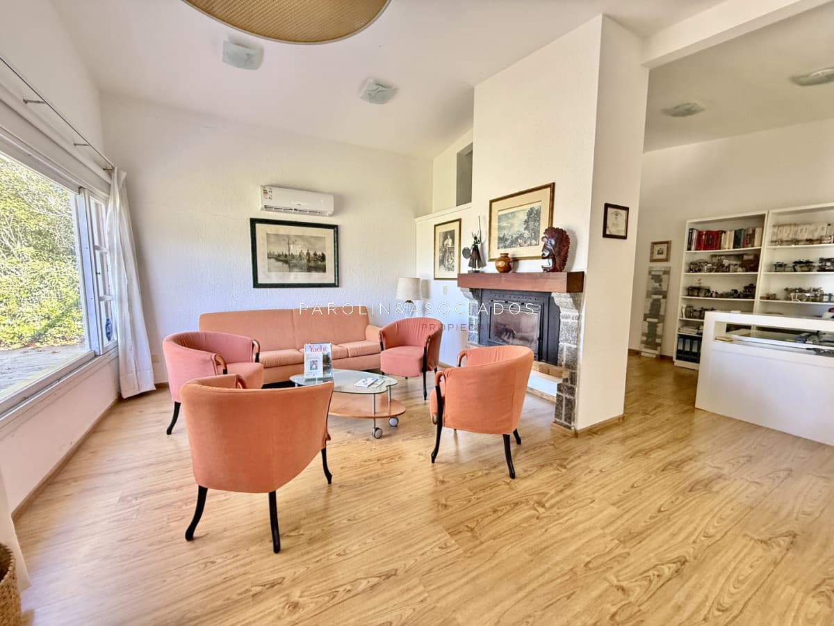 Casa en ubicación inigualable en Parada 6 - Potencial comercial único. IDEAL CLINICA ODONTOLOGICA