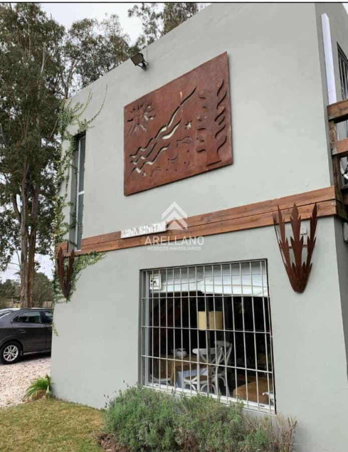Casa ID.6471 - OPORTUNIDAD CASA A REFACCIONAR 3 DORMITORIOS EN LA BARRA, EL TESORO EXCELENTE UBICACION
