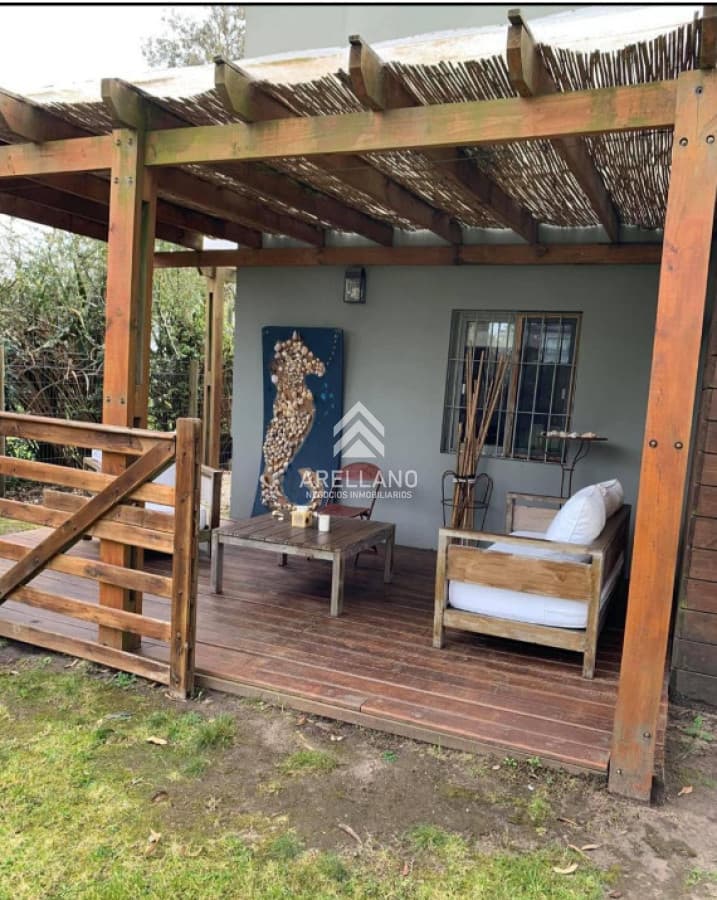 Casa ID.6472 - OPORTUNIDAD CASA DE 3 DORMOTORIOS CON 600 M2 DE TERRENO  EN UNA DEL LAS MEJORES ZONAS DE LA BARRA EL TESORO, 2 PADRONES SE VENDEN JUNTOS
