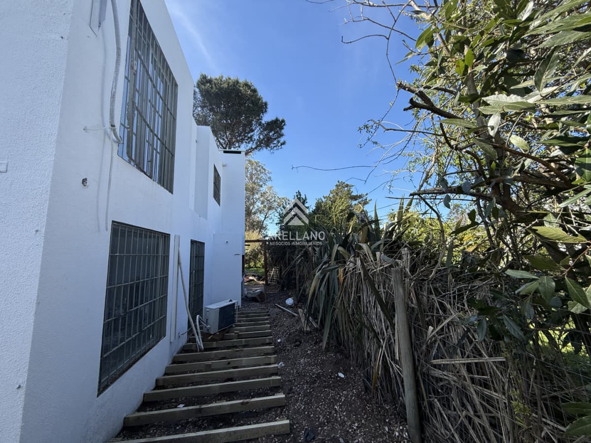 Casa ID.6472 - OPORTUNIDAD CASA DE 3 DORMOTORIOS CON 600 M2 DE TERRENO  EN UNA DEL LAS MEJORES ZONAS DE LA BARRA EL TESORO, 2 PADRONES SE VENDEN JUNTOS