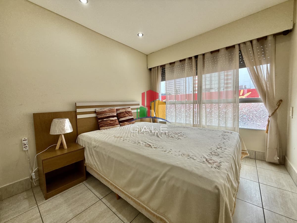 Gale Propiedades & Escribanía Apartamento ID.4952 - Apartamento de 1 dormitorios y medio en la peninsula.