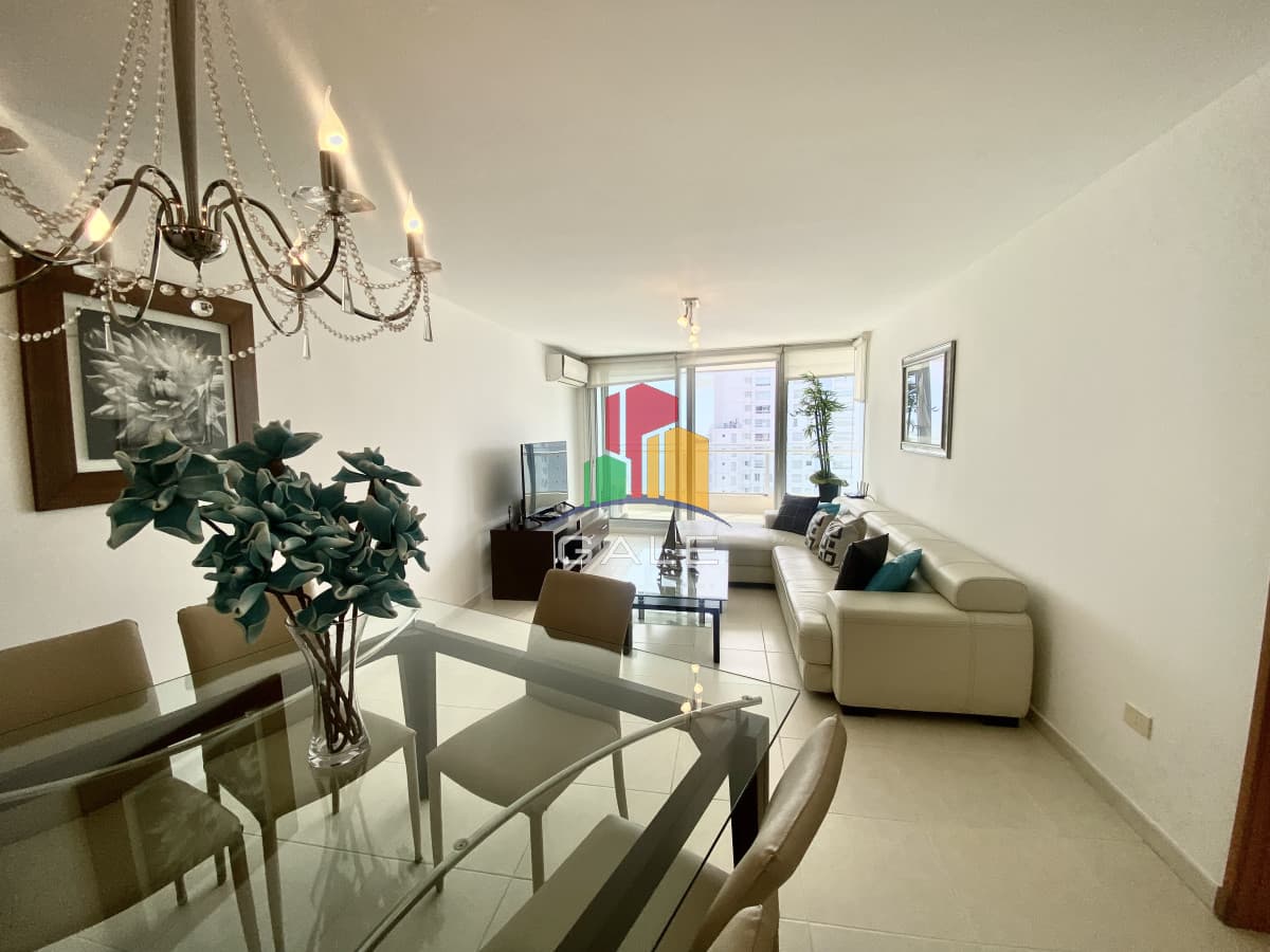 Apartamento en venta Playa Mansa 2 dormitorios  -