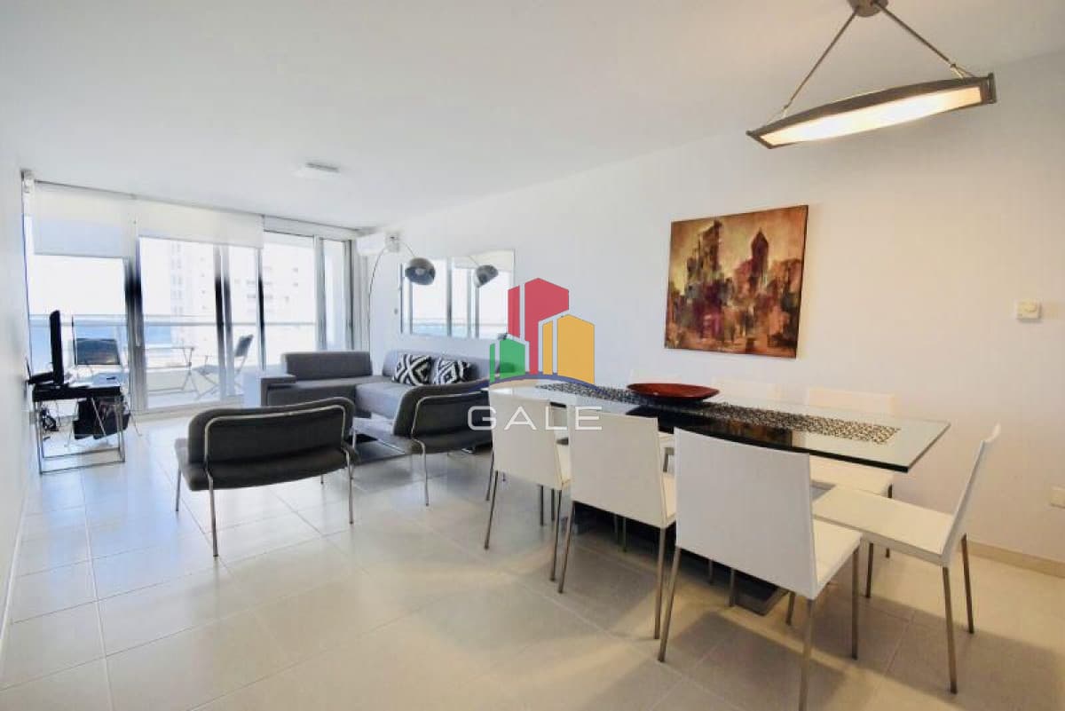 Apartamento en alquiler temporario Playa Mansa 2 dormitorios  -