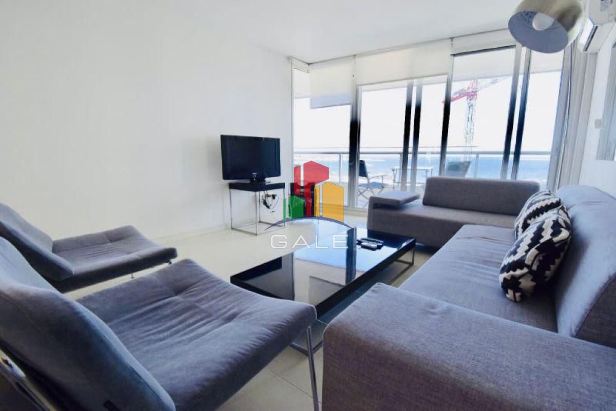 Apartamento en alquiler temporario Playa Mansa 2 dormitorios  -