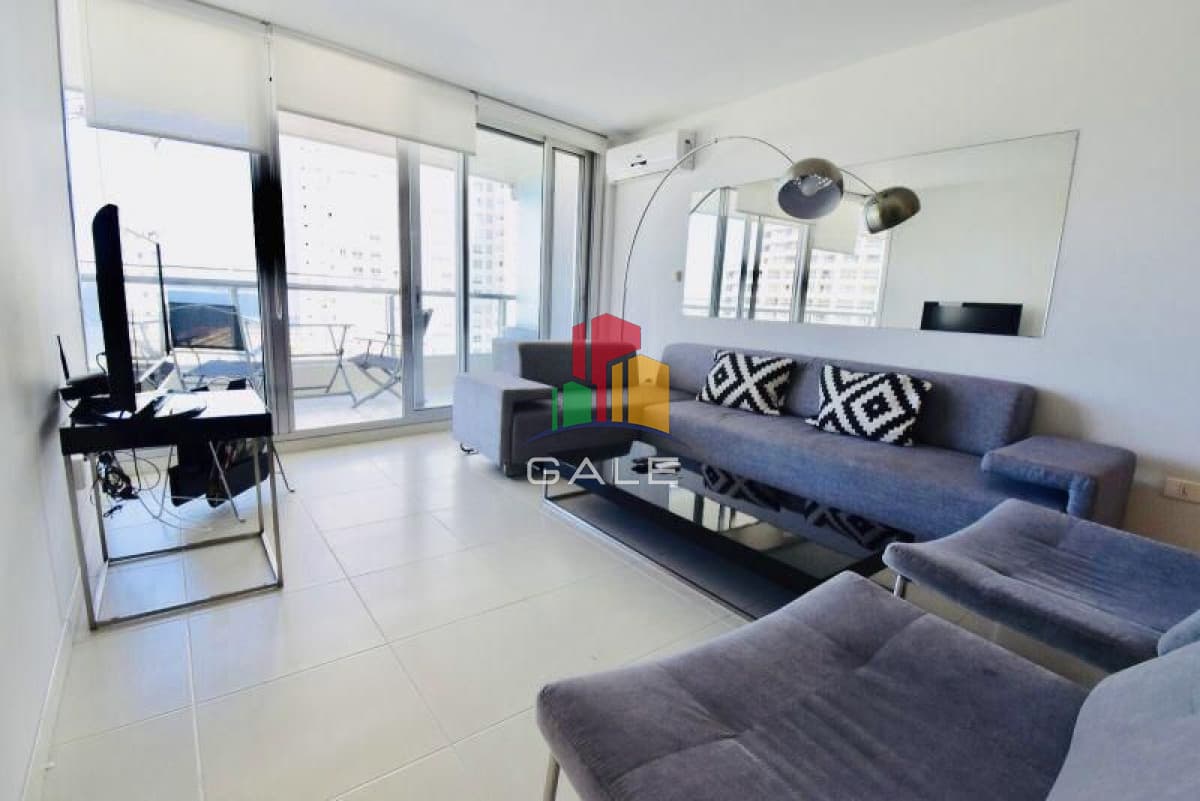 Apartamento en alquiler temporario Playa Mansa 2 dormitorios  -