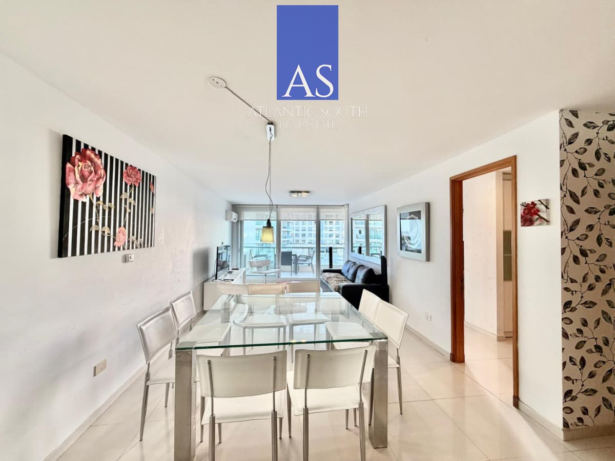APARTAMENTO VENTA SEASONS TOWER 2 DORMITORIOS MAS SERVICIO