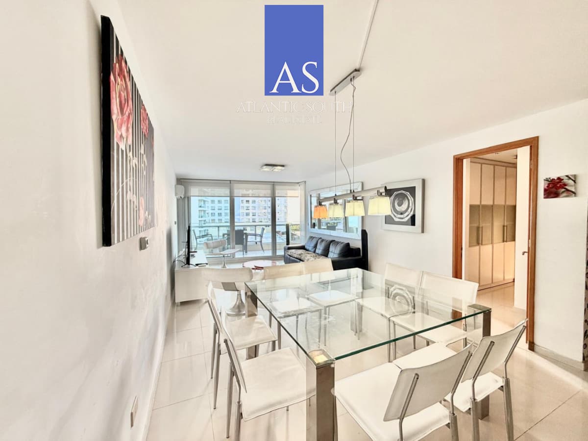 APARTAMENTO VENTA SEASONS TOWER 2 DORMITORIOS MAS SERVICIO