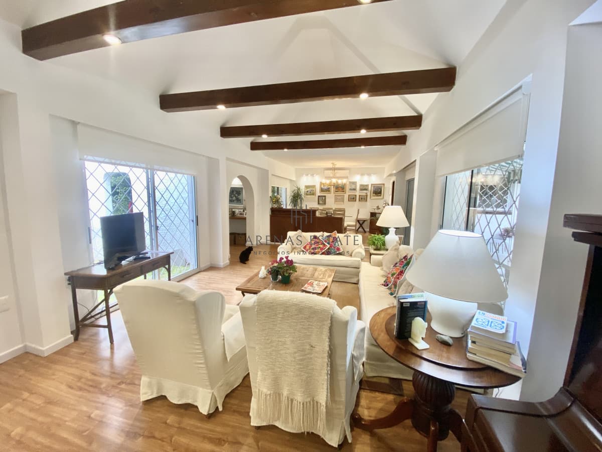 Casa ID.3816 - Casa en venta en Barrio Cantegril Punta del Este