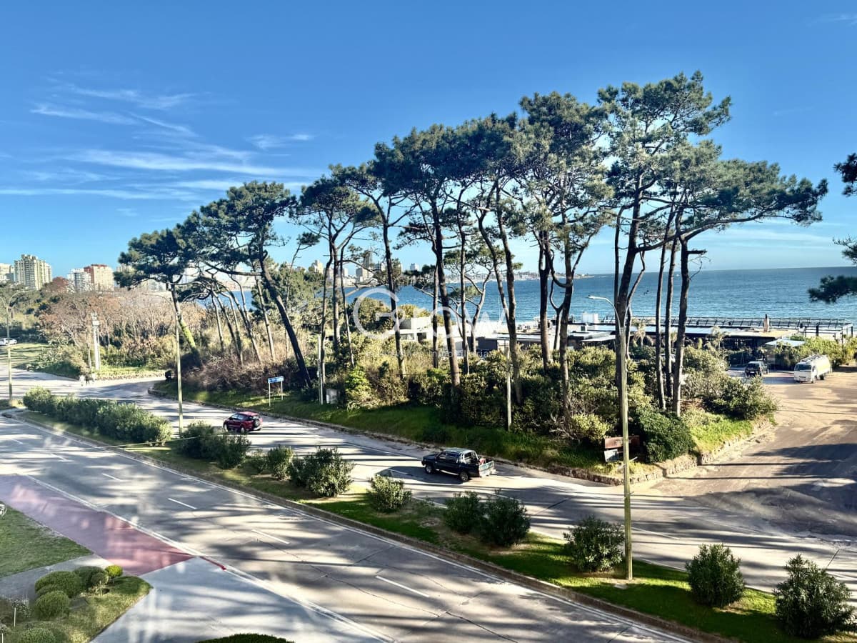 Departamento en venta frente al mar