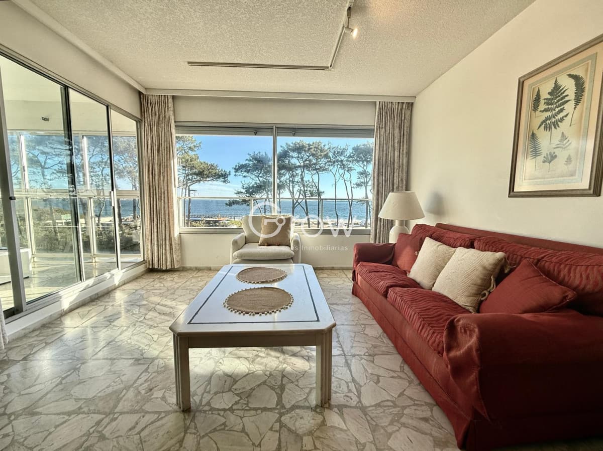 Departamento en venta frente al mar