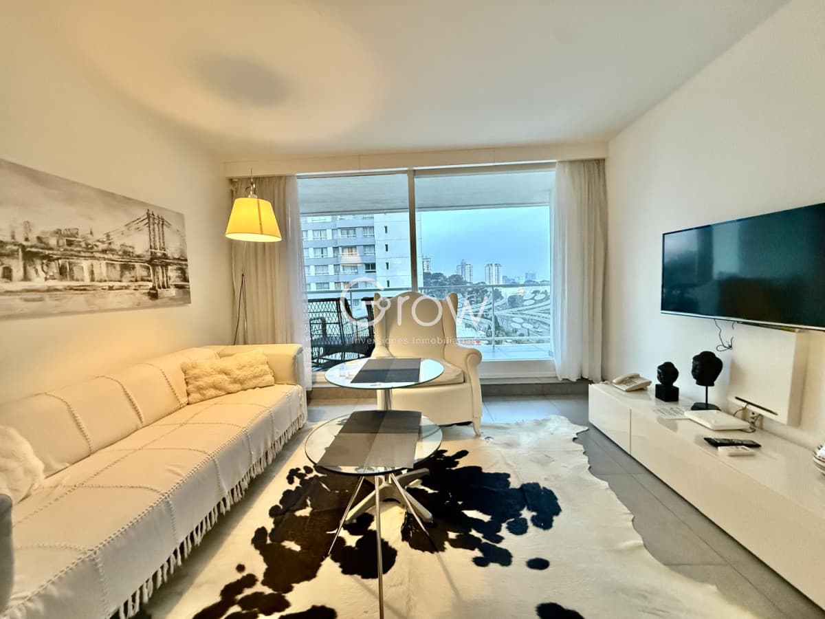 EXCELENTE APARTAMENTO DE 1 DORMITORIO Y MEDIO EN TORRE YOO PUNTA DEL ESTE EXCELENTE EQUIPADO