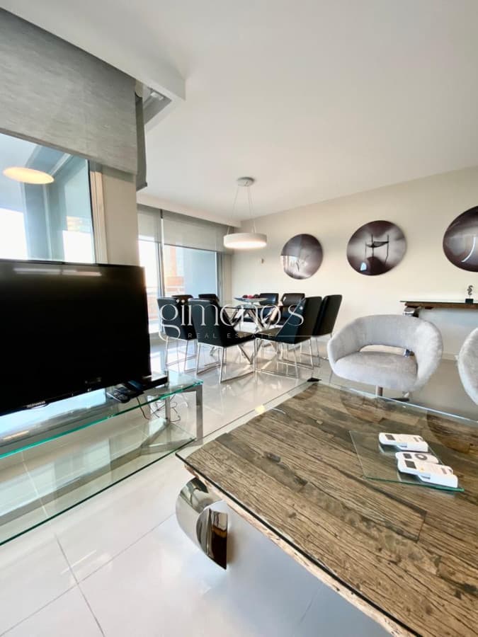 Apartamento en Venta Playa Mansa 3 dormitorios Sunrise Tower