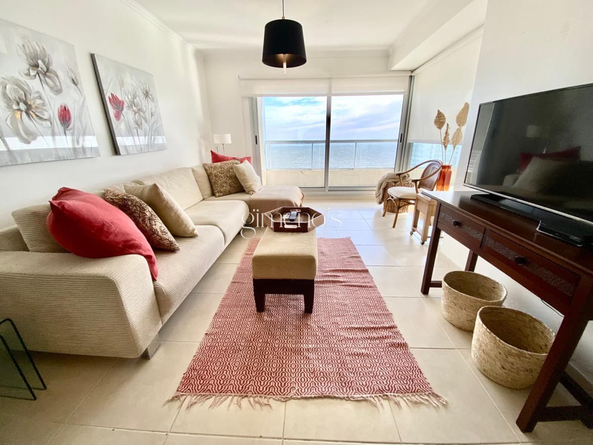 Alquiler departamento Paradas Playa Mansa Punta del este  -
