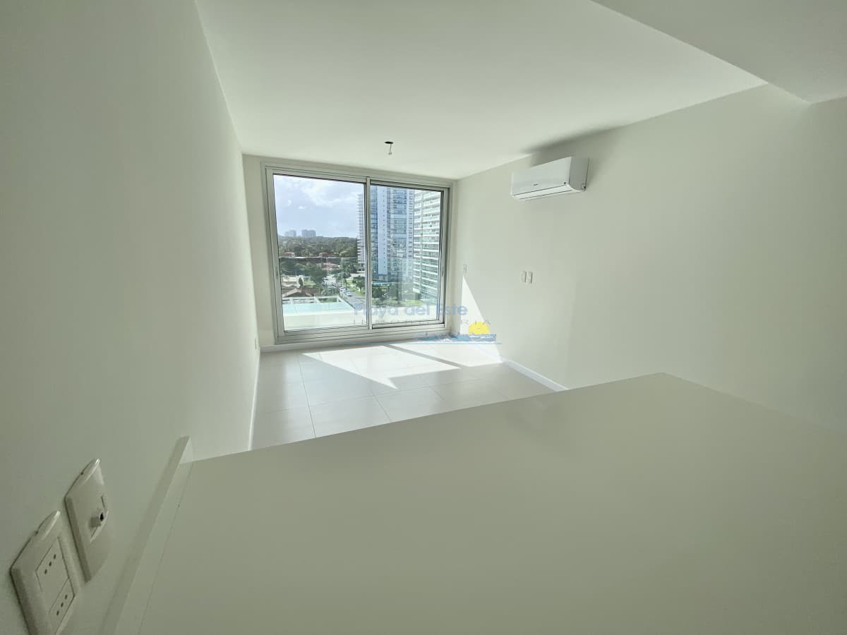 Venta de Apartamento 1 DORMITORIO en Playa Mansa, Punta del Este - Inmobiliaria Playa del Este