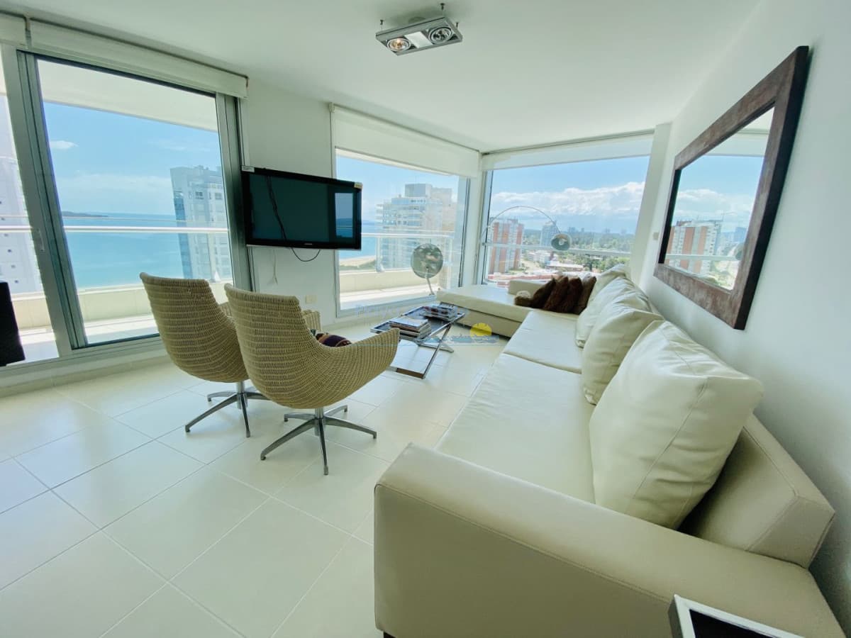 Apartamento en venta Playa Mansa 3 dormitorios - Inmobiliaria Playa del Este
