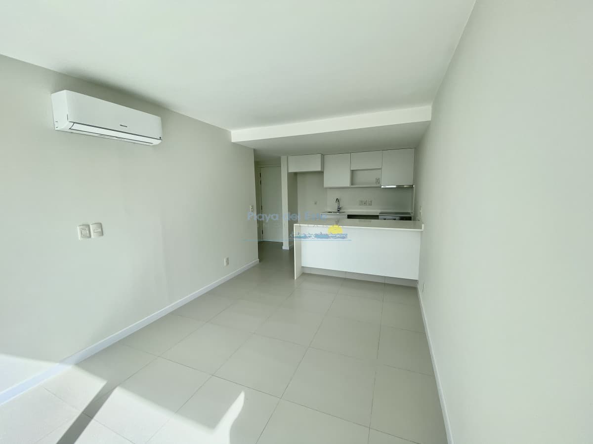 Venta de Apartamento 1 DORMITORIO en Playa Mansa, Punta del Este - Inmobiliaria Playa del Este