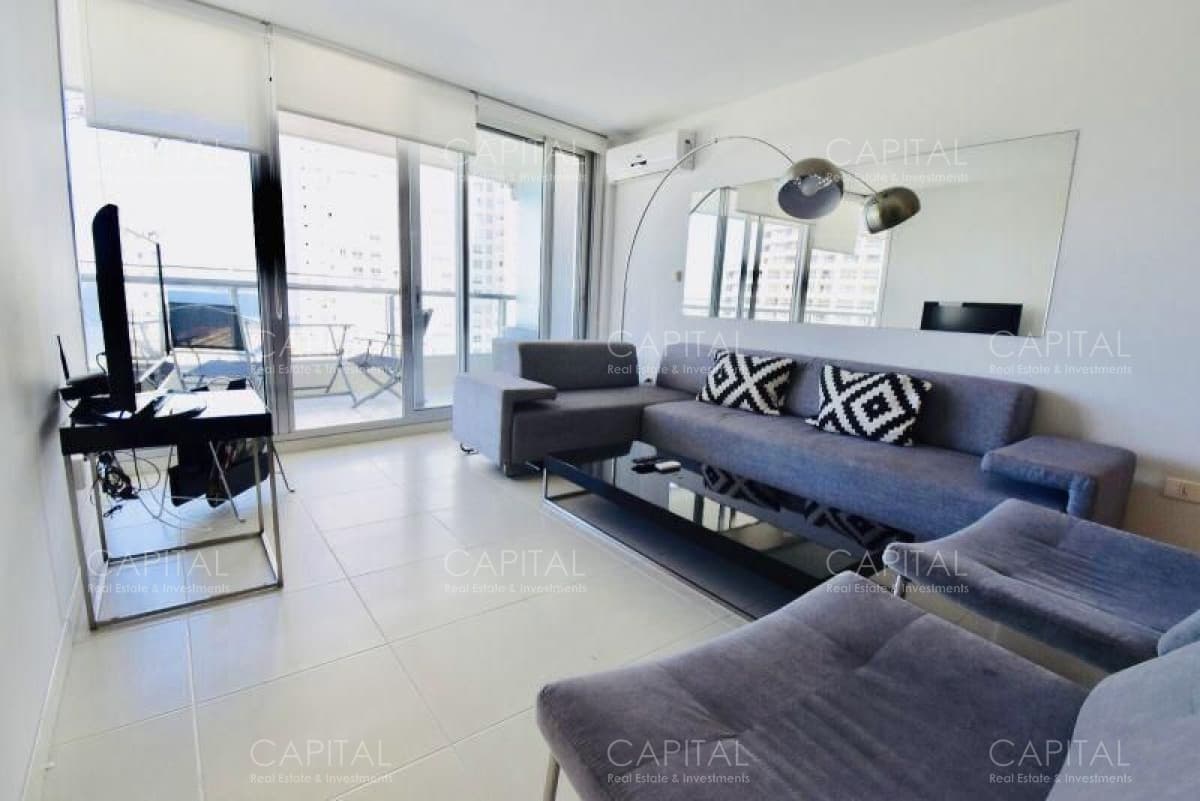 Season Tower Apartamento en alquiler temporario Playa Mansa 2 dormitorios