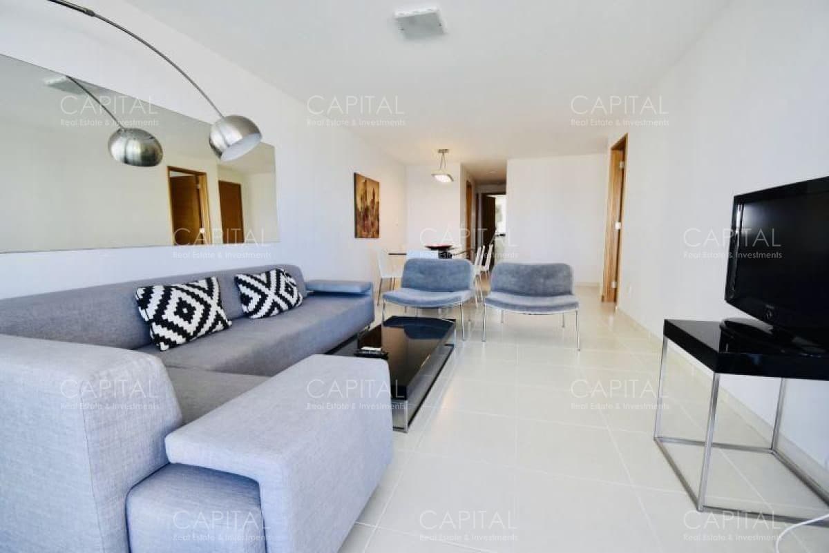 Season Tower Apartamento en alquiler temporario Playa Mansa 2 dormitorios