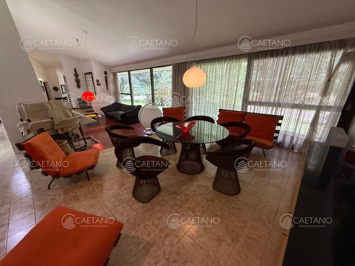 VENTA CASA LUGANO PUNTA DEL ESTE