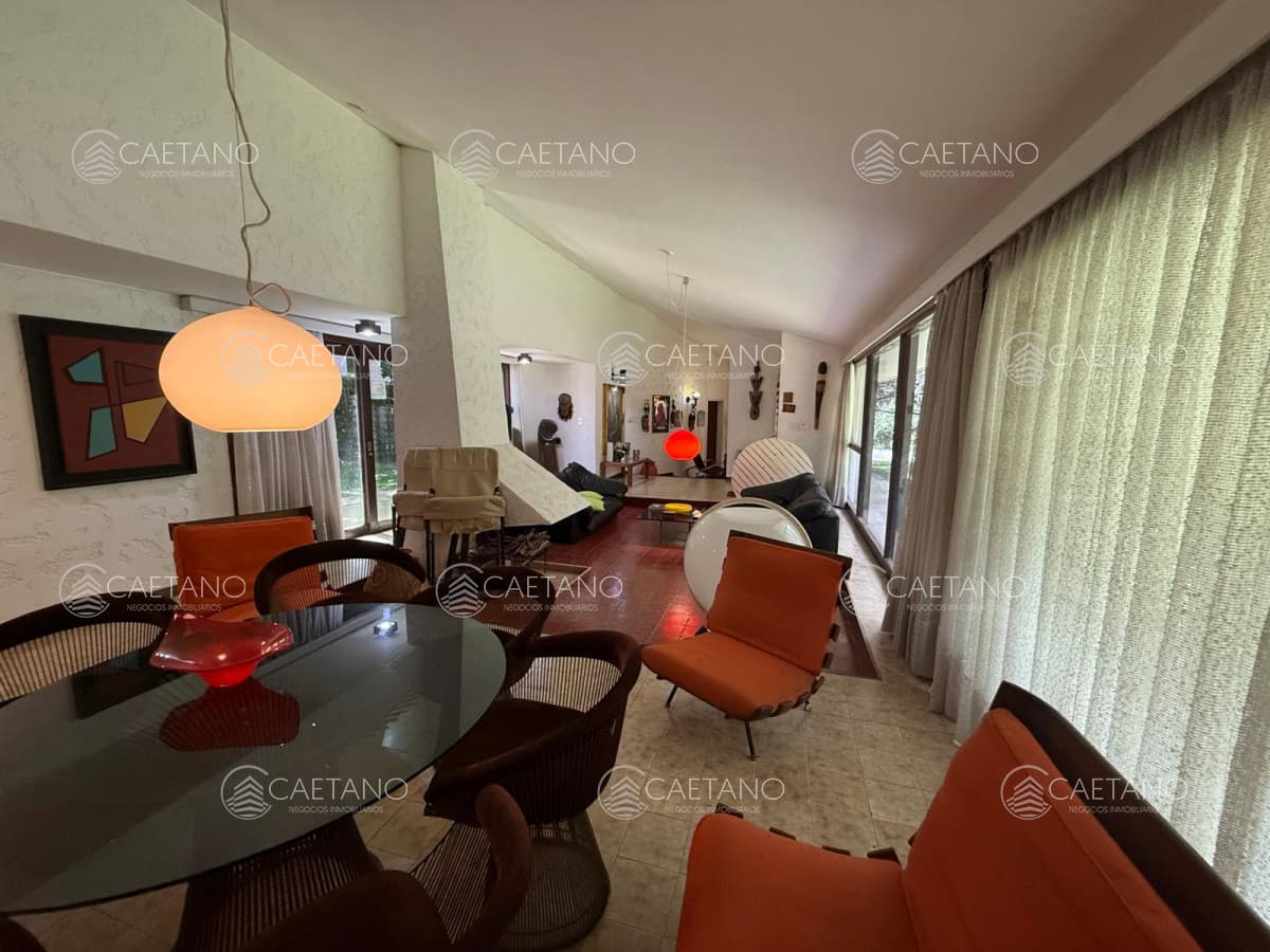 VENTA CASA LUGANO PUNTA DEL ESTE