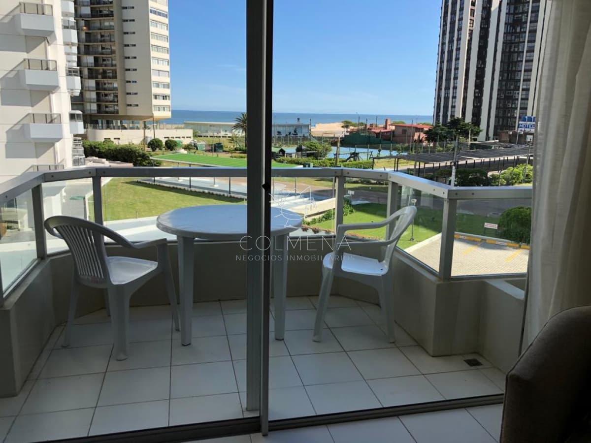 Apartamento en Brava, de 1 dormitorios.