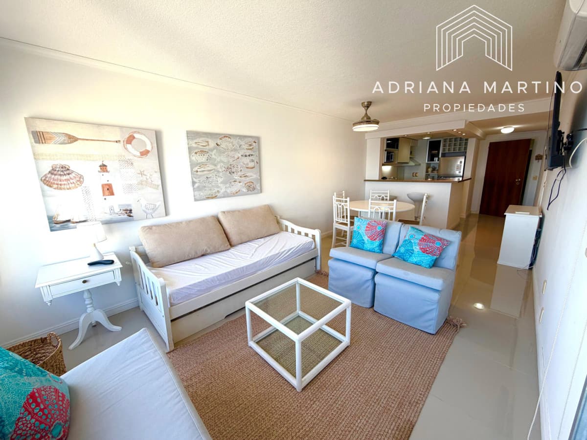 apartamento en venta frente al mar, parada 19 playa mansa