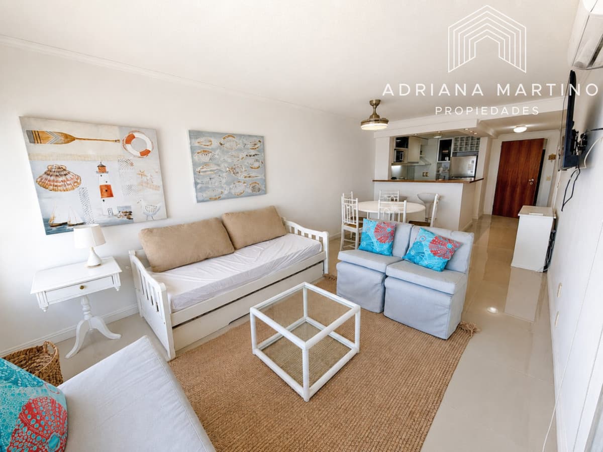 apartamento en venta frente al mar, parada 19 playa mansa