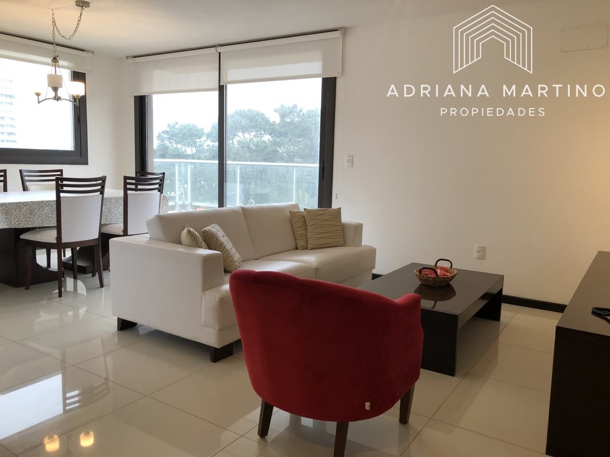 Apartamento de 3 dormitorios en zona club de tenis cantegril