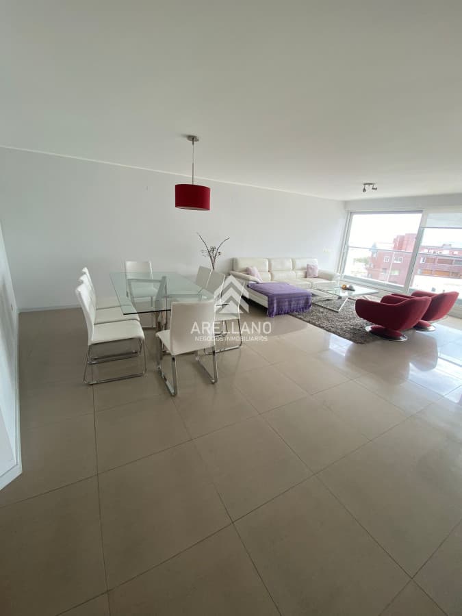 Apartamento ID.5405 - Venta apartamento 3 dormitorios