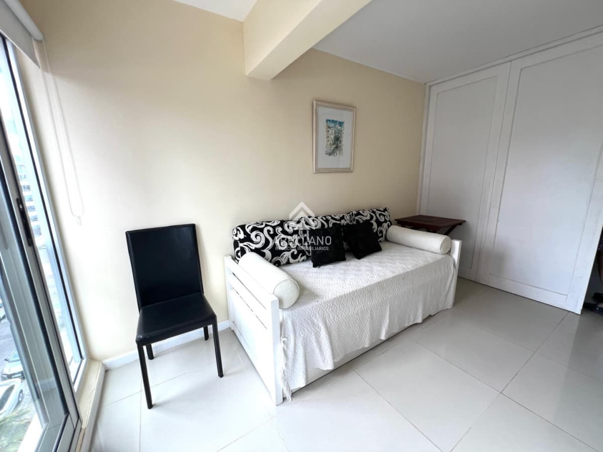 Apartamento ID.5844 - Apartamento en venta frente al mar. En península.