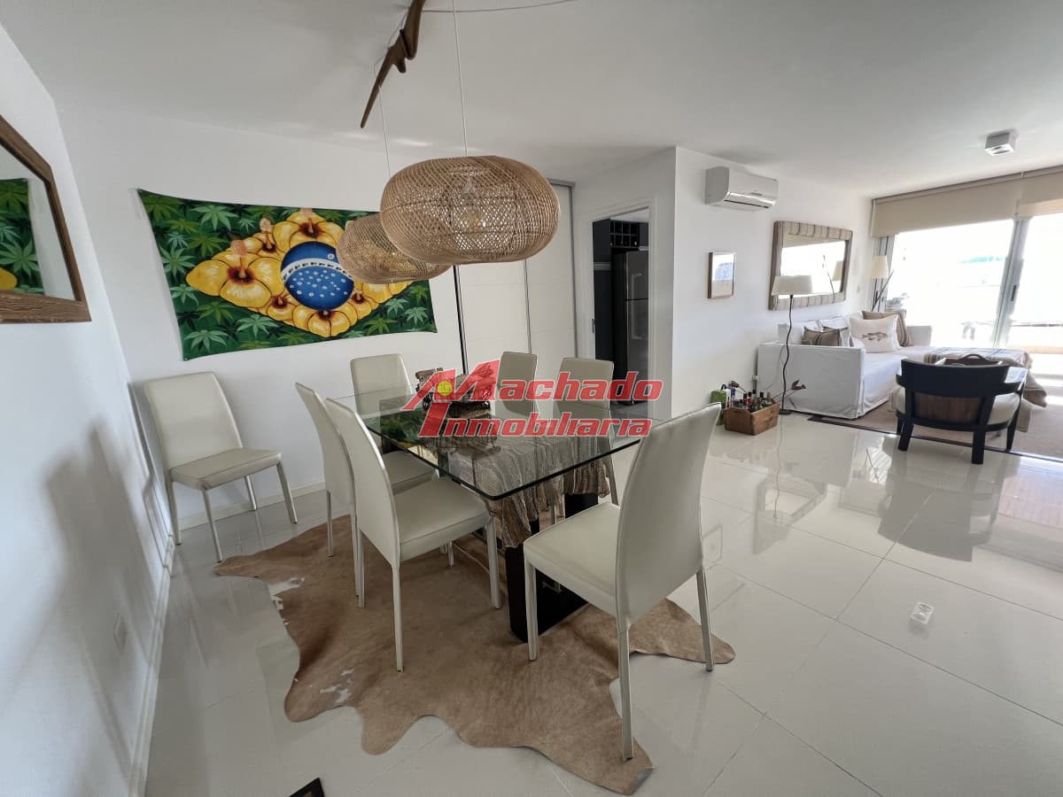 Apartamento en alquiler en playa Brava