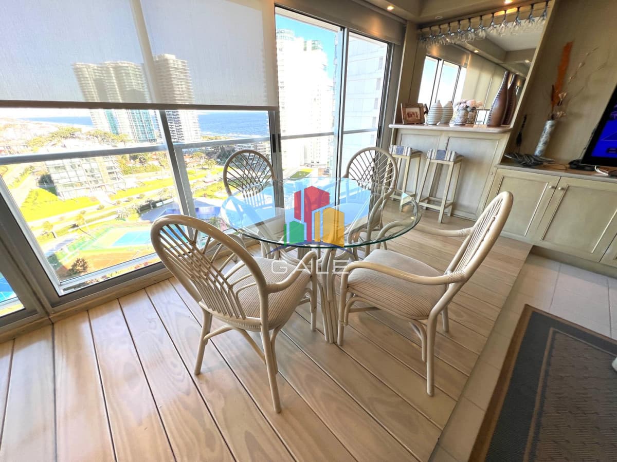 Gale Propiedades & Escribanía Apartamento ID.4063 - Hermoso Y Amplio Apartamento en Punta Del Este