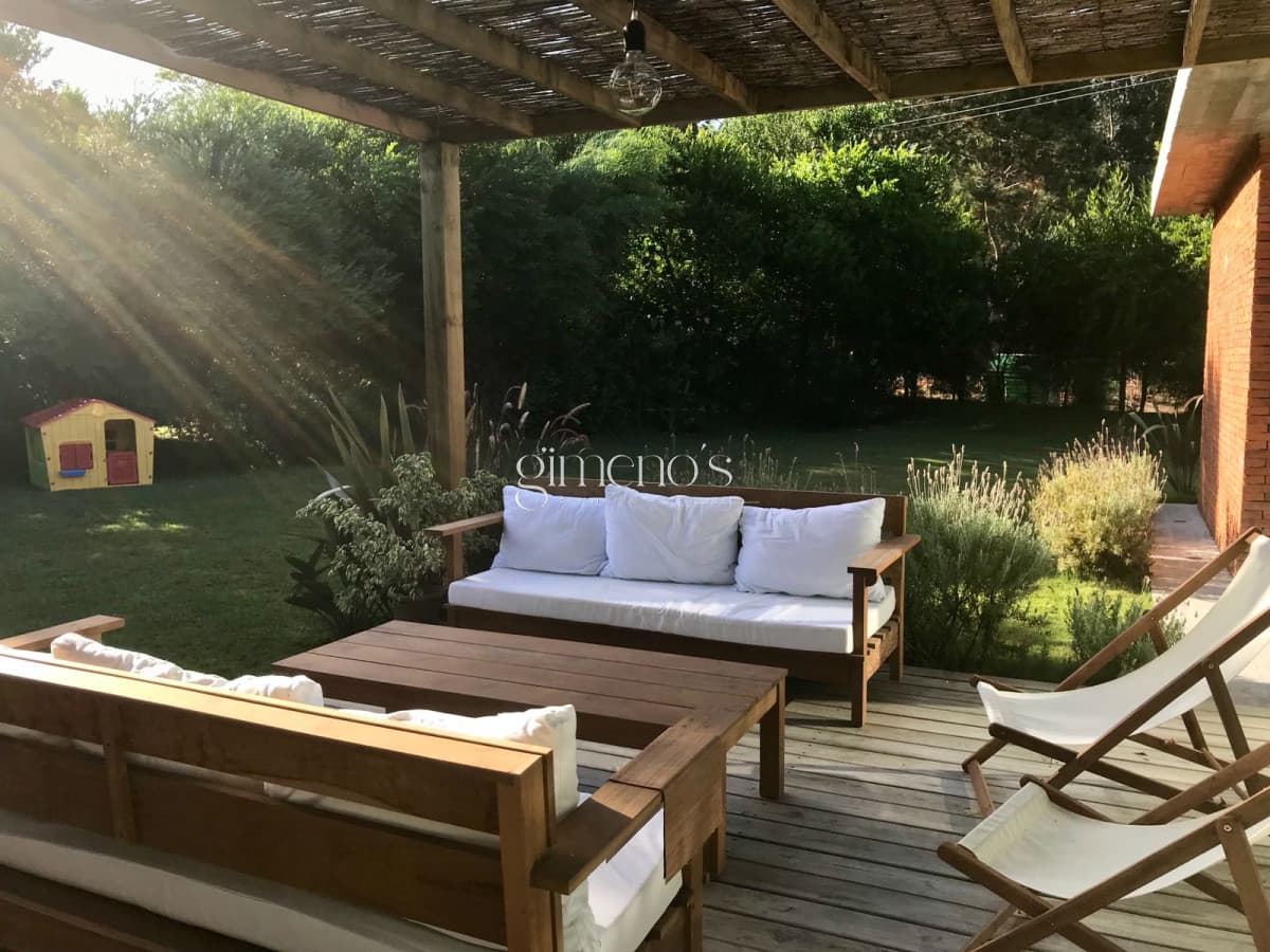 Casa en Venta 3 Dormitorios - Barrio Lugano - Punta del Este