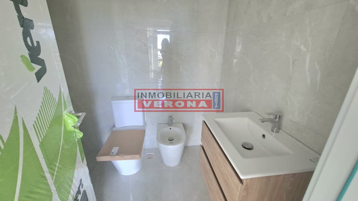 Apartamento a entrenar de 2 dormitorios - Inmobiliaria Verona Punta